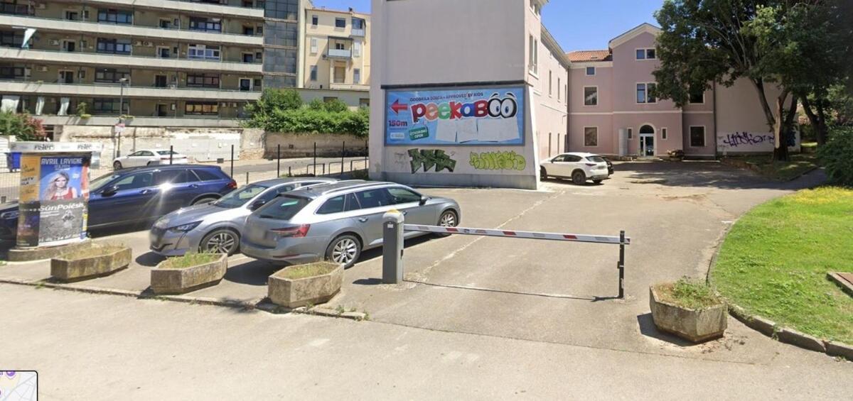 Ancora Center Apartment Pula Bagian luar foto
