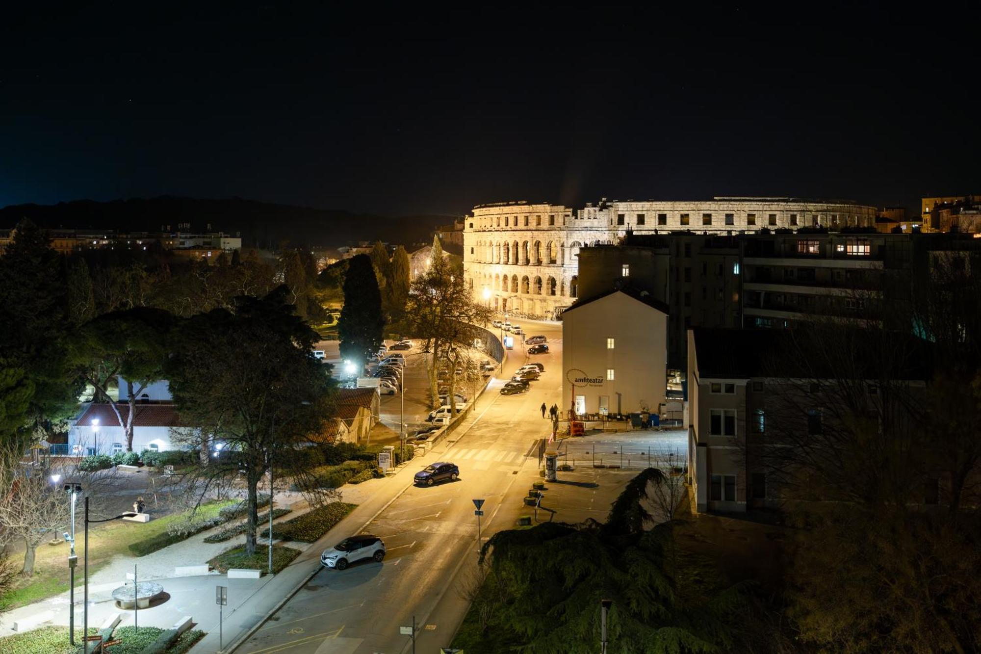 Ancora Center Apartment Pula Bagian luar foto