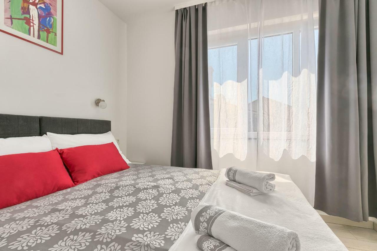 Ancora Center Apartment Pula Bagian luar foto